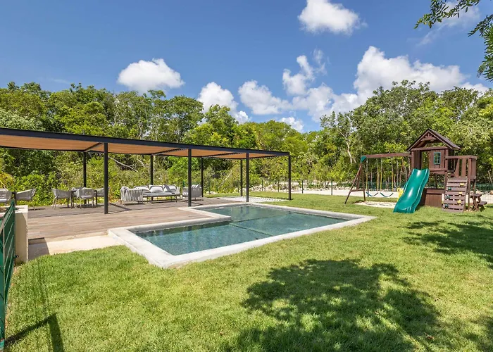 Casa de férias Family House W Private Pool Rooftop & Beachclub *